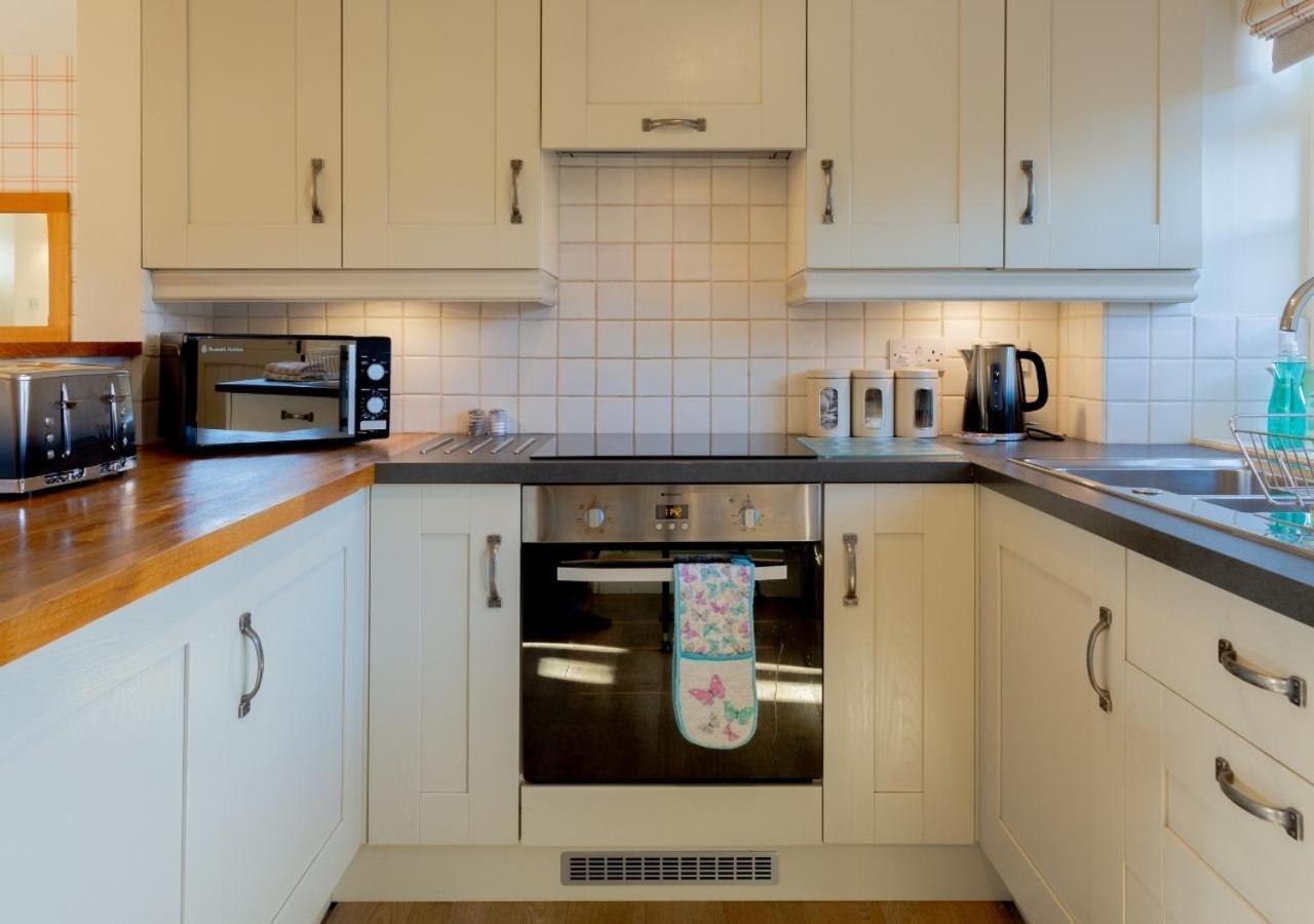 Jasmine Cottage - 2 Bedroom In Heart Of Bourton! Exteriér fotografie
