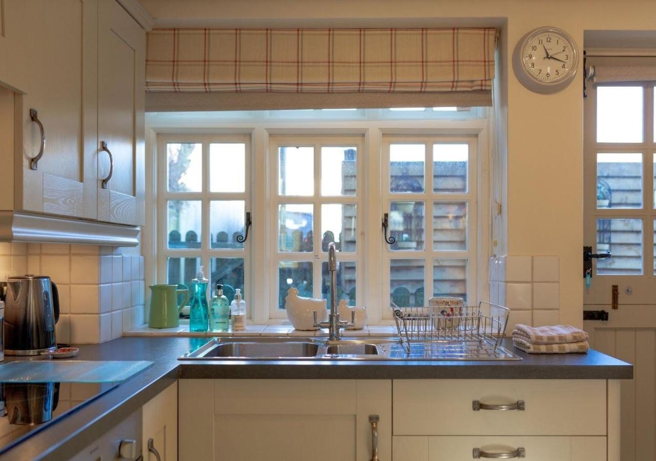Jasmine Cottage - 2 Bedroom In Heart Of Bourton! Exteriér fotografie